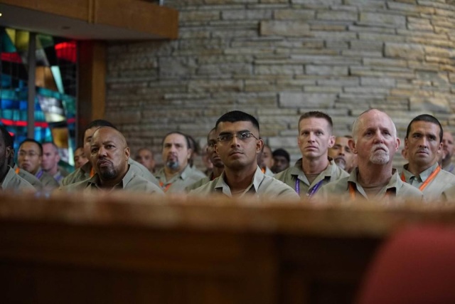 photos-from-president-obamas-visit-to-el-reno-715-1443039451-size_1000 documentary
