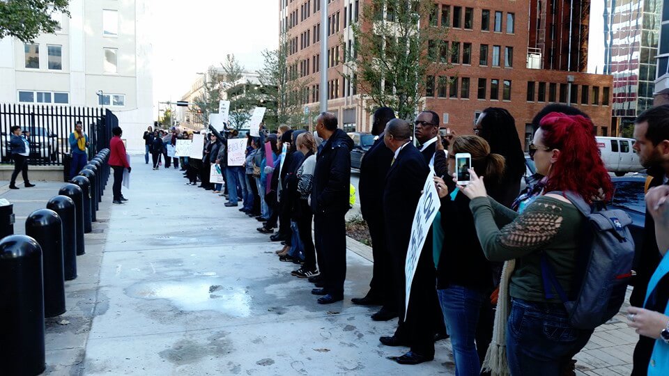 Roundup: Oklahoma poll numbers & Holtzclaw coverage