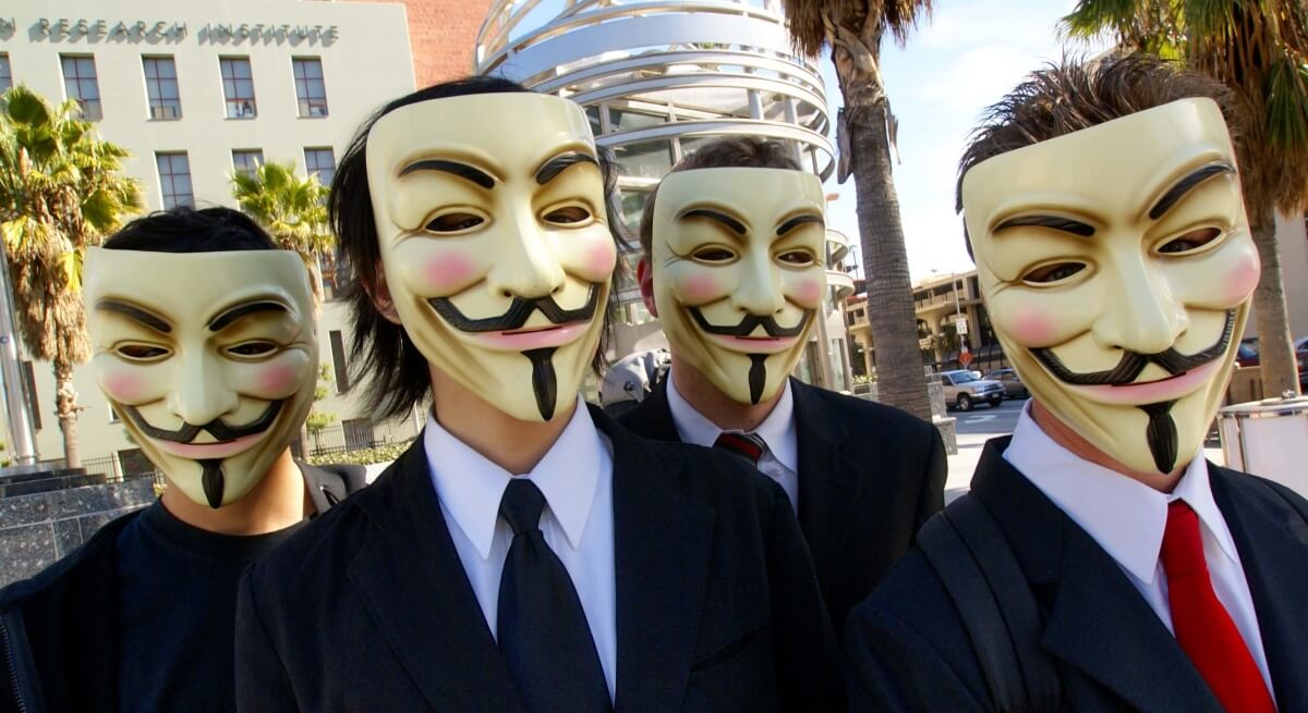 Lahoma KKK ‘prank’ coincides with Anonymous battle