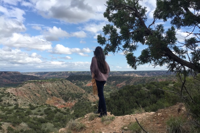 Lone-wolf women