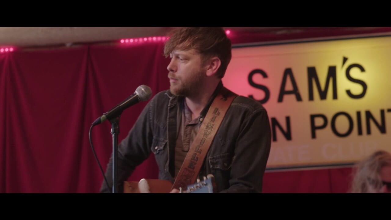 Ahead of regional tour, step into Travis Linville’s ‘Bar Room’
