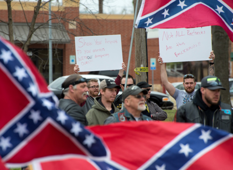 Confederate flag rally touts heritage, ignores reality