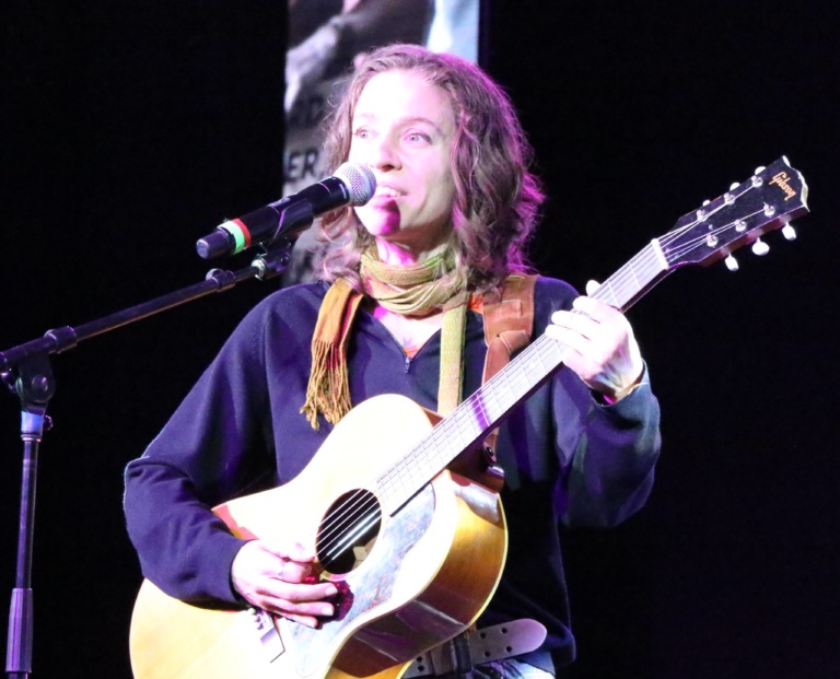 Okie folksters rub elbows with Ani DiFranco in KCMO