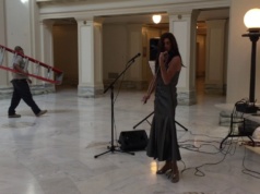 Amazing grace: Transgender violinist seeks to educate at Capitol Transgender violinist