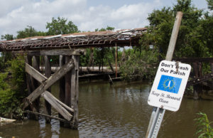 Fear of the unknown: The effect of water contamination on health Contaminated