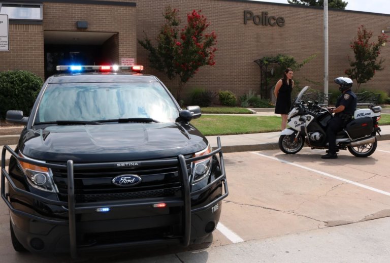 Police diversity crucial, limited in repairing public trust