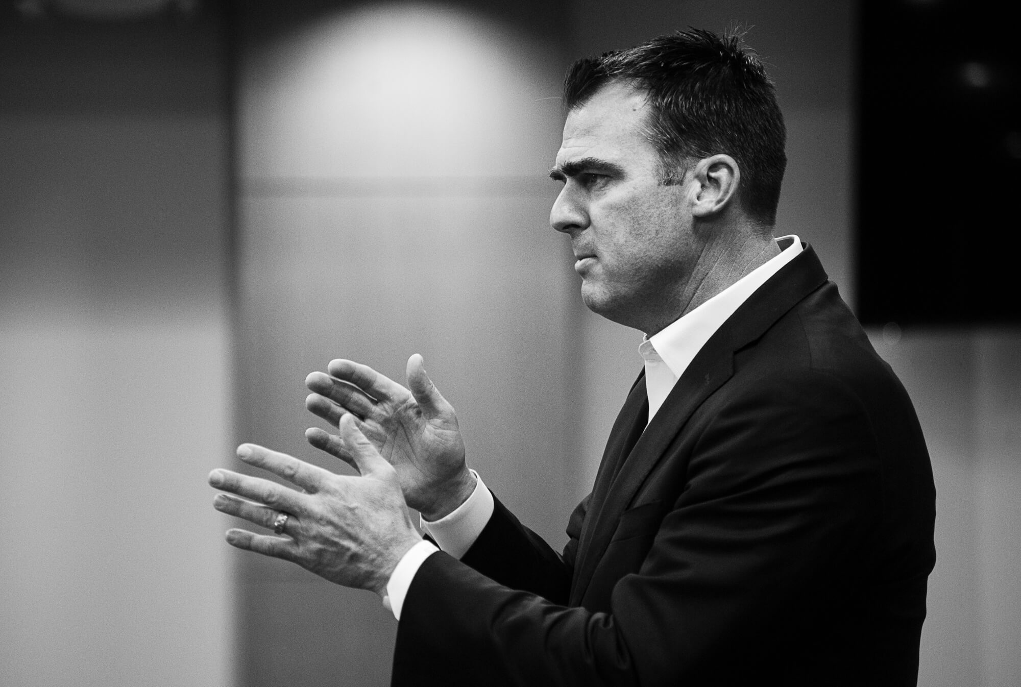 Edmondson pops Stitt, Gateway Mortgage over 2008 financial crisis