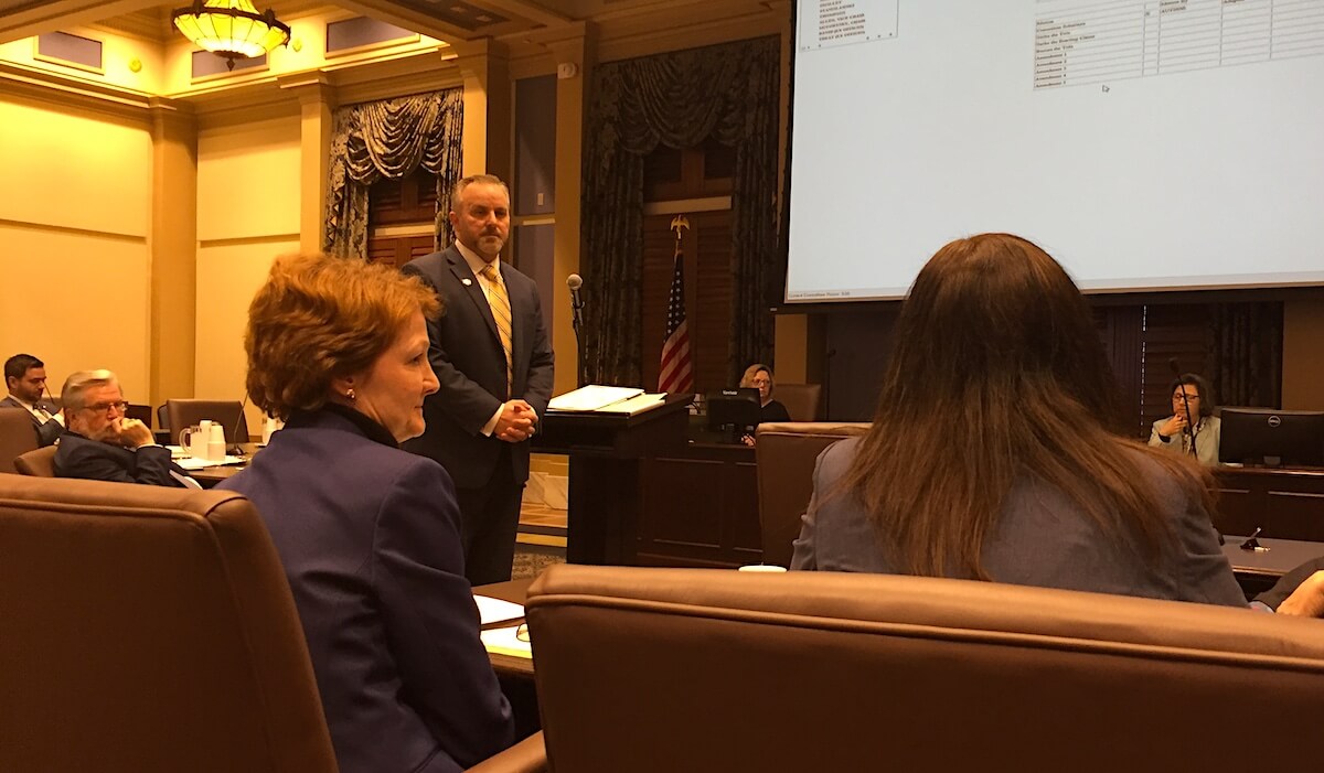Reform bills amended to eliminate state agency boards