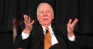 Famed oilman, OSU booster T. Boone Pickens dead at 91 T. Boone Pickens