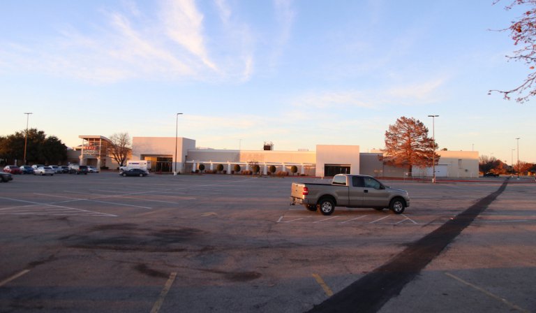 Small retailers struggle as anchor stores abandon shopping malls