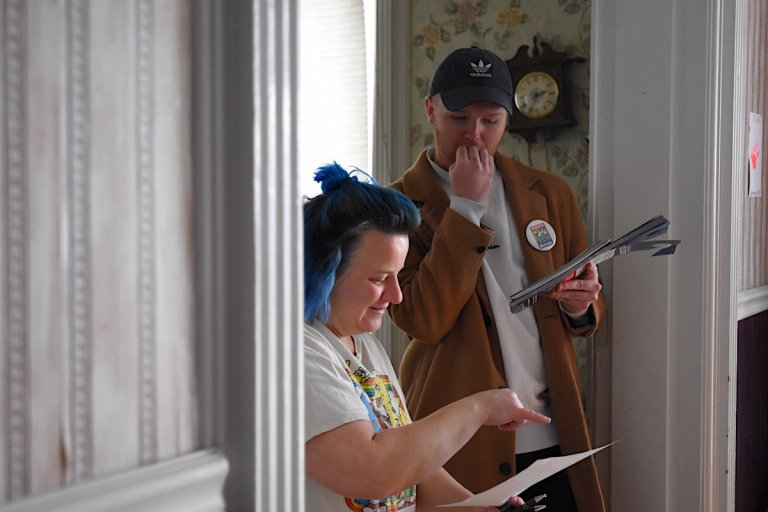 Oklahomans knock doors for Bernie Sanders in Iowa