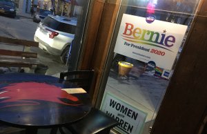 Cocktails and Caucuses: Super Bowl weekend collides with campaigns Super Bowl