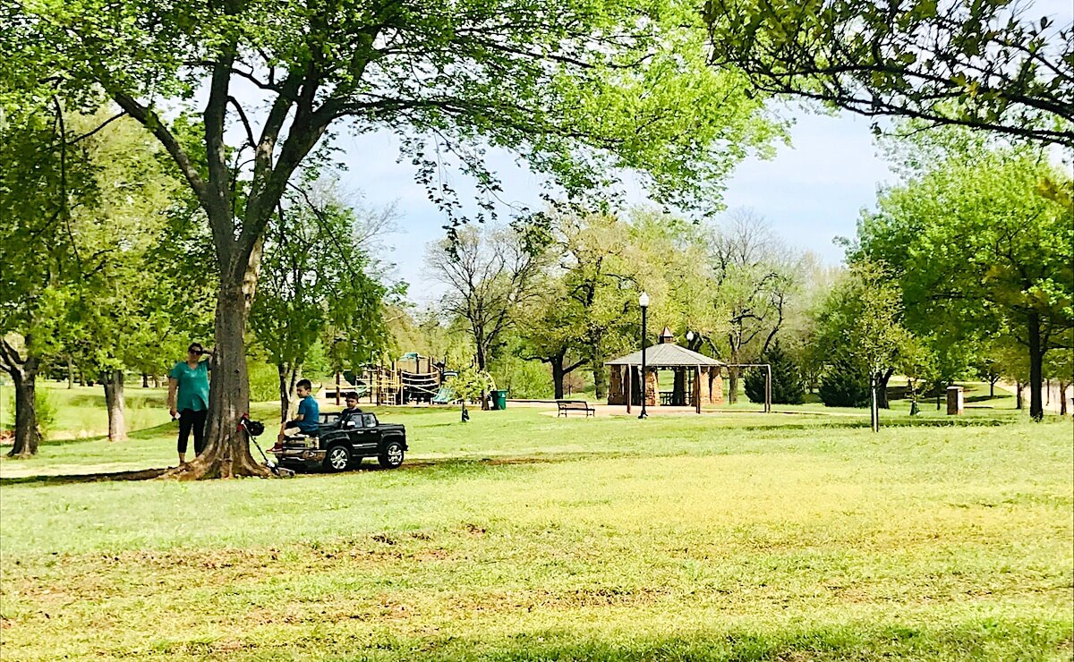 Distance learning from home and in the park