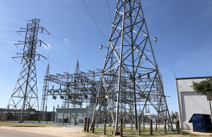Electric legislation: Performance-based rate proposal advances; deregulation, ROFR fizzle performance-based rate regulation, OG&E, PSO