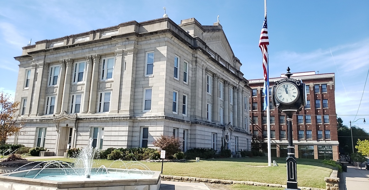 Attorney calls testimony ‘perjurious,’ but trial continues with defense witnesses