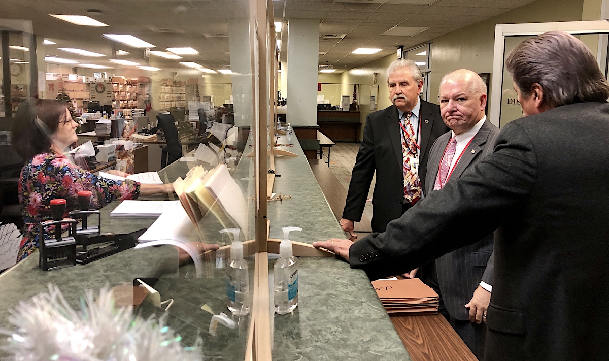 Governor, legislative leaders in crosshairs of Oklahoma County grand jury report