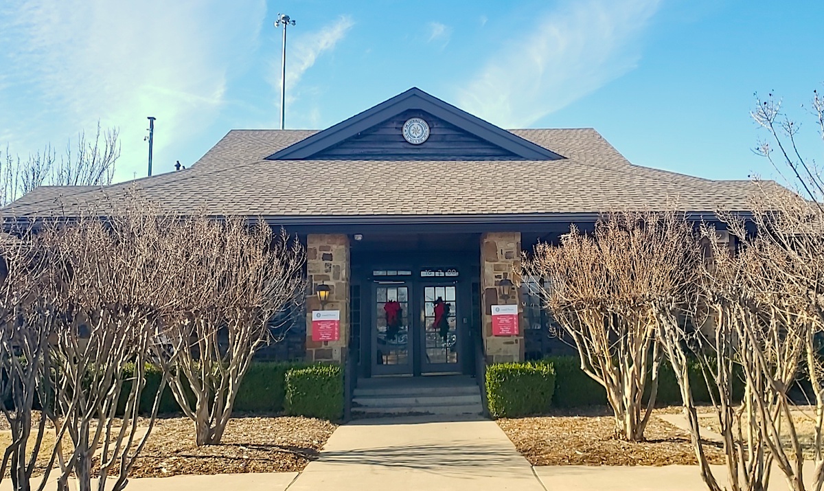 State reclaiming welcome centers it once leased for free