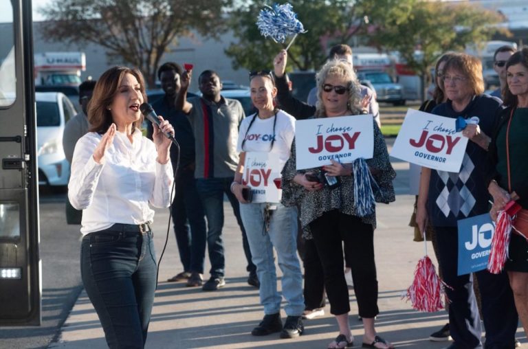 Joy Hofmeister hammers voucher threat in rural Oklahoma