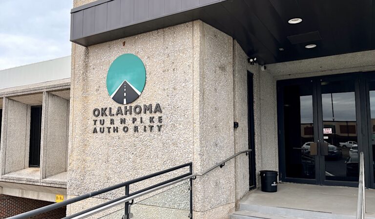 If court validates bonds, Turnpike Authority to resume talks with federal agency on south extension