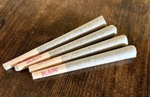 Roll-up round up: Stitt vetoes omnibus bill, signs new laws on license fees, lab marijuana manufacturer fee