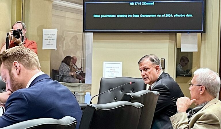 After indictment dismissed, Rep. Terry O’Donnell runs bill to let campaign funds cover attorney fees