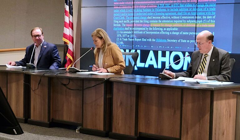 Bill would allow some Corporation Commission conversations outside of public meetings