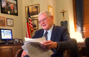 After stroke, former Sen. Jim Inhofe dies at 89 Jim Inhofe dies