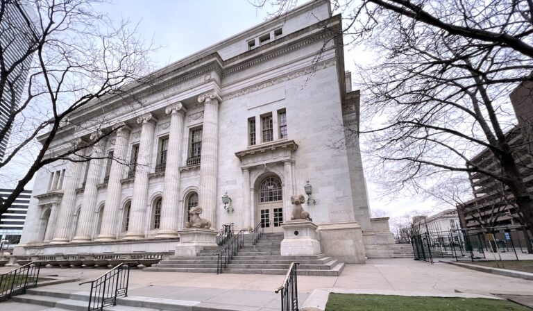 Legal roundup: AI filings kicked, KFOR defamation case continues, CVS Caremark settles for $5 million