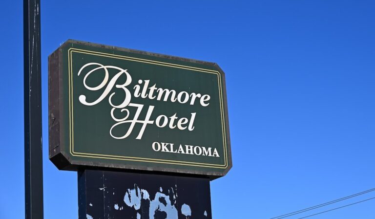 OKCPD officers denied qualified immunity for death of Dawawn McCoy at Biltmore Hotel
